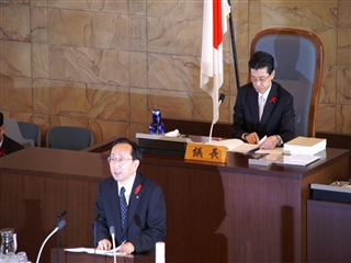 写真：平成２３年１１月青森県議会第２６８回定例会開会