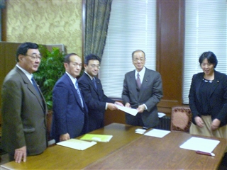 写真：東日本大震災対策特別委員会陳情