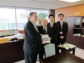 写真：新幹線・鉄道問題対策特別委員会要望活動