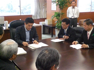 写真：原子力発電関係道県議会議長協議会