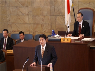 写真：新副議長