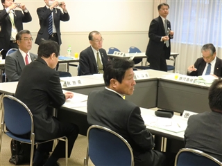 写真：財政基盤強化対策県議会議長協議会