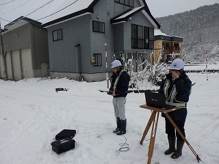 ドローンを活用した現地調査の様子