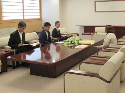 photo3