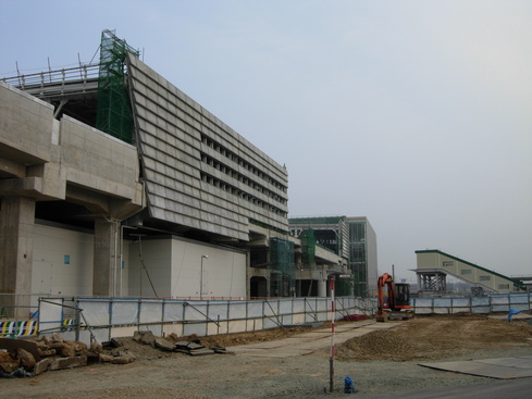 新青森駅東口