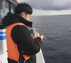 釣り竿を下げて
