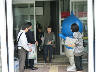 お見送り