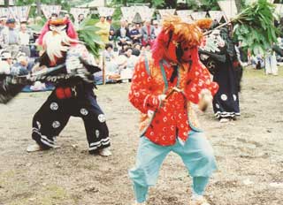 尾崎獅子(熊)踊
