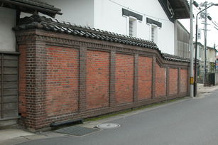 八戸酒造煉瓦塀