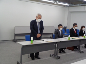 令和5年3月23日　令和4年度「コミュニティ・スクールと地域学校協働活動の一体的推進」に係る文部科学大臣表彰の受賞団体が和嶋教育長を訪問しました。