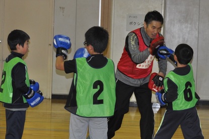 五十嵐理一さんが講師を務めるボクシング体験
