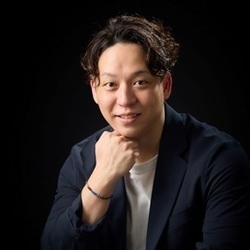 奈良岡和也氏