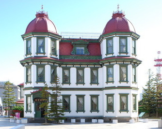 旧弘前市立図書館（弘前市　明治39年（1906））