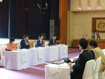 共同記者会見